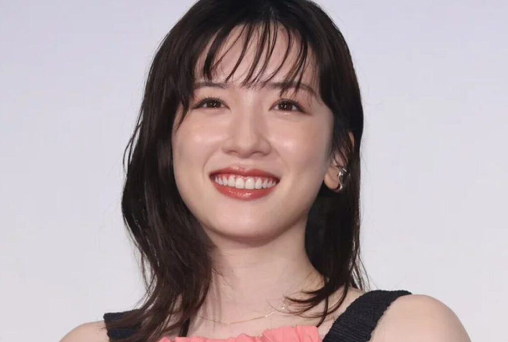 永野芽郁が降板したCM一覧!打ち切り多数で違約金はいくらになる?