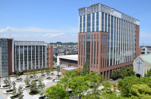 小泉進次郎の学歴は低い?名門大院卒なのに低学歴と言われる理由とは?